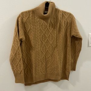 Gentle herd cashmere sweater